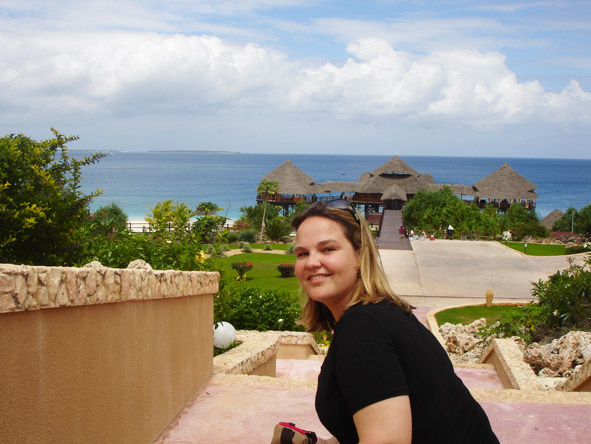 Gelle Ritchie - admiring the view of the Indian Ocean